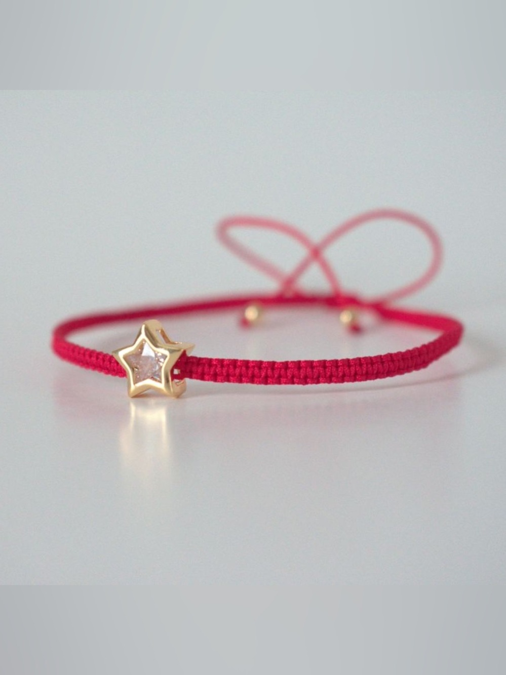Adjustable Star Charm Bead Bracelet Unisex - Gold Accent